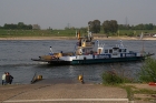 Auf dem Rhein ( 1 )