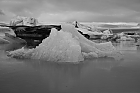 Ein Eisbergpaar in Island